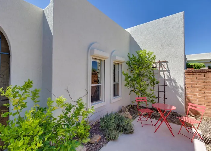 Valley Abode W/ Pool Access & Mtn Views Green Valley