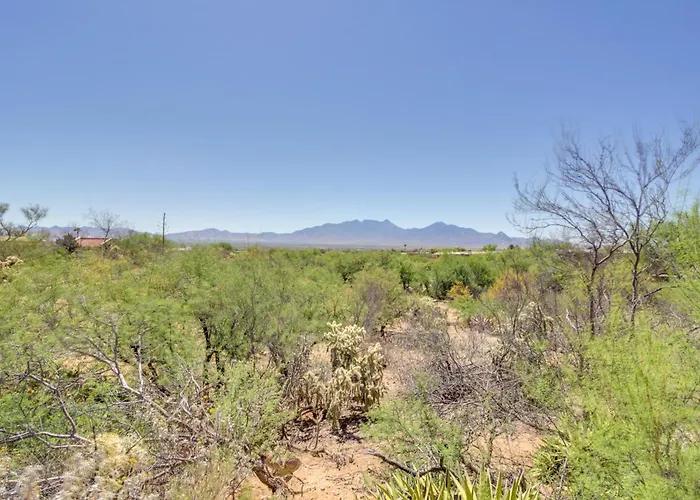 Valley Abode W/ Pool Access & Mtn Views * Green Valley